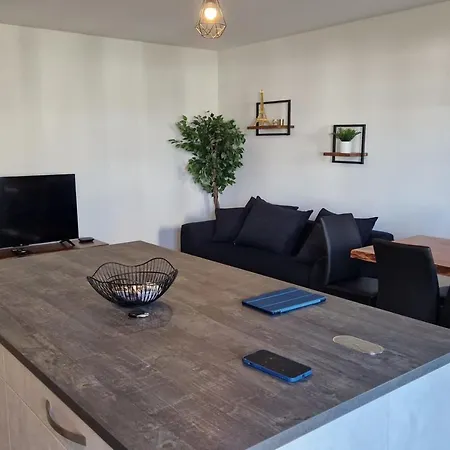 Chic Gold - 5min Disneyland Apartment *